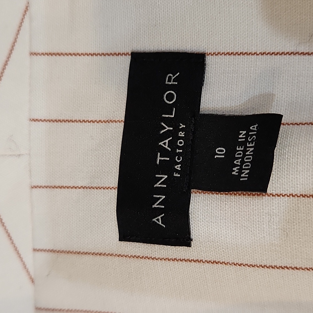 ANN TAYLOR CREAM PIN STRIPED 3/4 SLEEVE BLAZER SIZE 10 - Picture 7 of 9